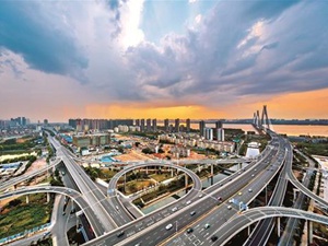 上半年广东基础设施投资同比增长24.3％
